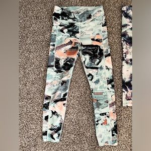 Bundle of Women’s Under Armour compression pants